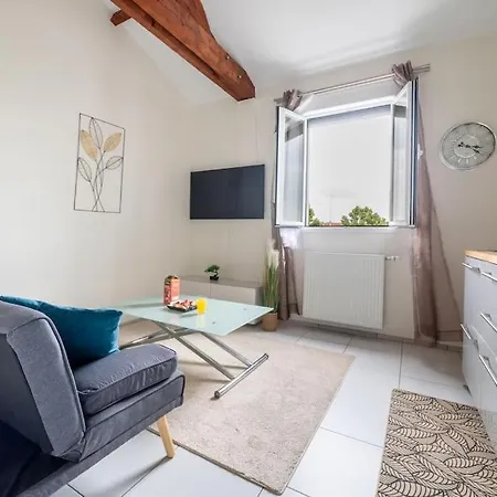 Chichome-26m2- 25 Min Paris Apartment